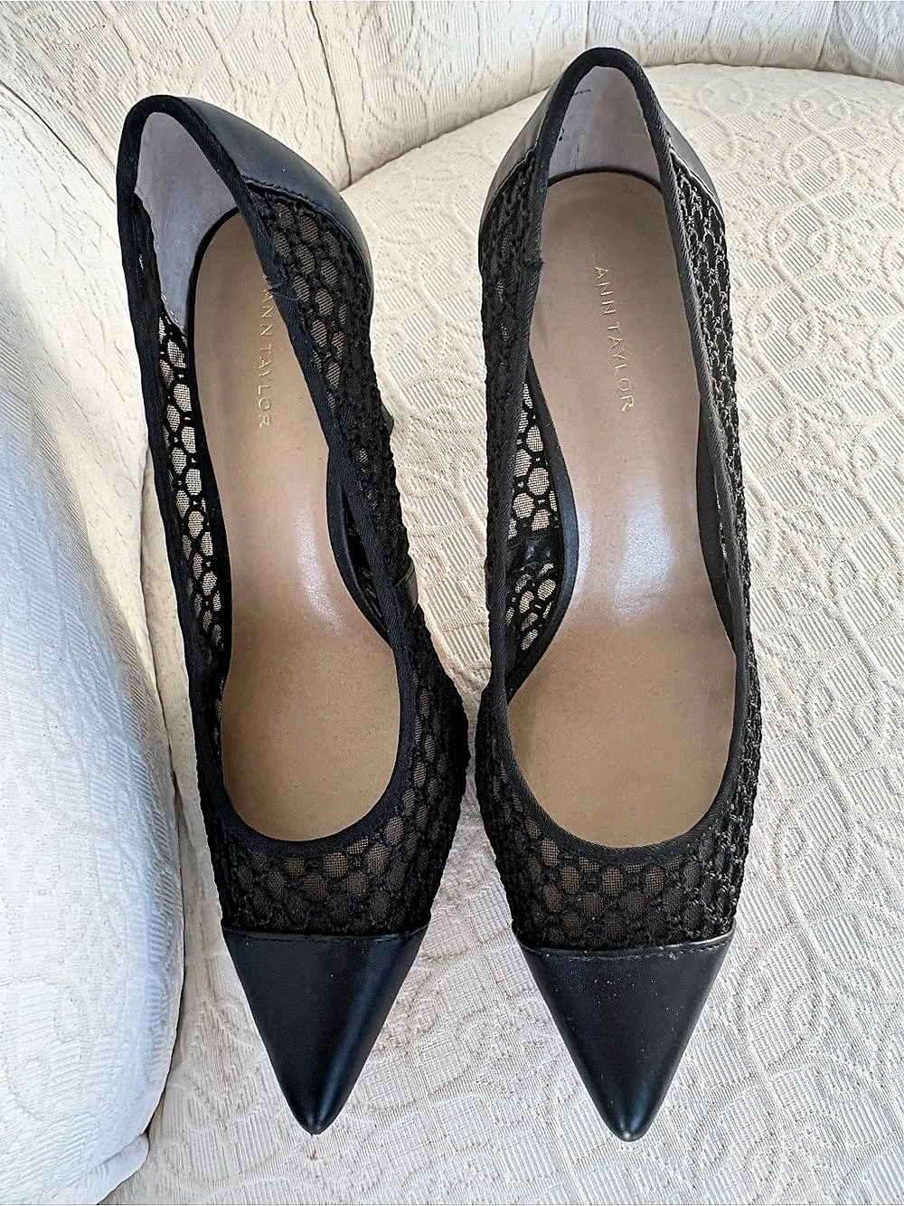 Anne Taylor black leather woven Pointed-Toe Heels